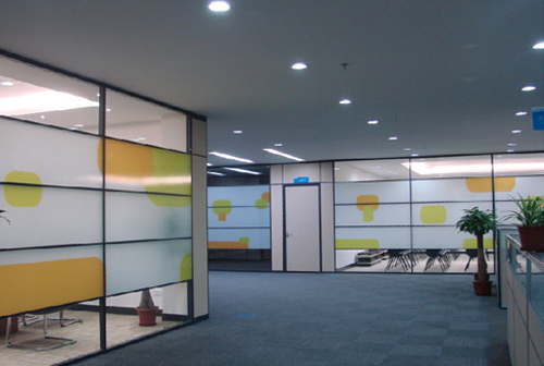 浙江玻璃隔斷----玻璃隔斷的選材要領(lǐng)